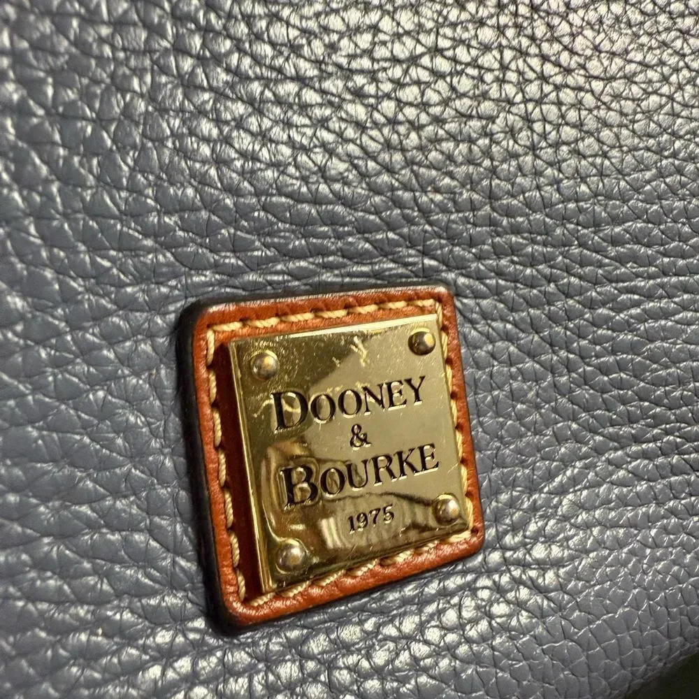 Dooney & Bourke Pebbled Leather Crossbody Bag Gray/brown Size Medium